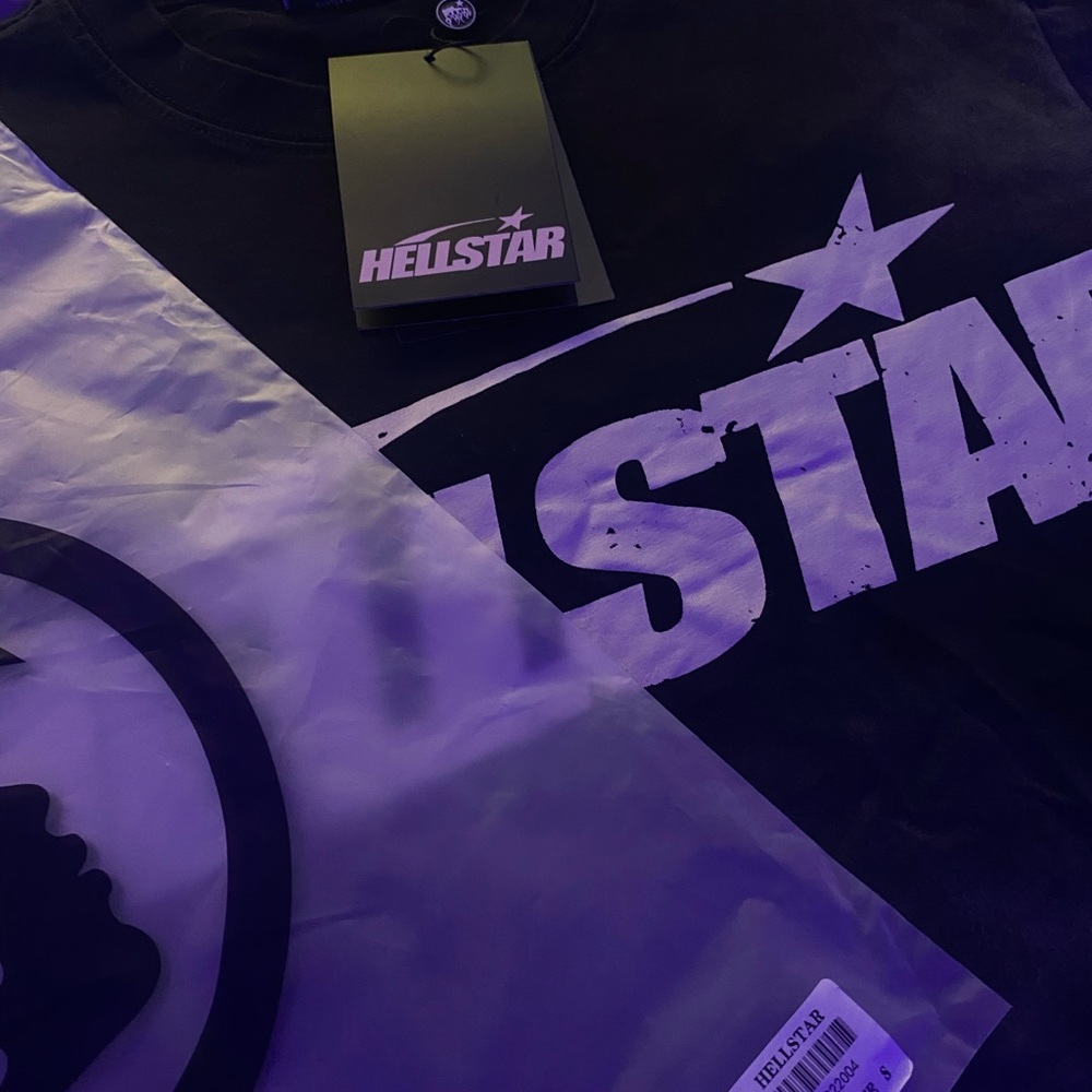 Hellstar Men's Black Graphic Tee